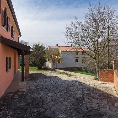 House Harmony Holiday home