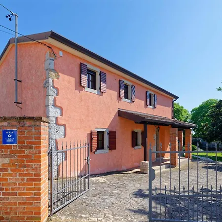 House Harmony By Rent Istria Будинок відпочинку *