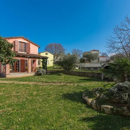 Ferienhaus Garden House Poreč